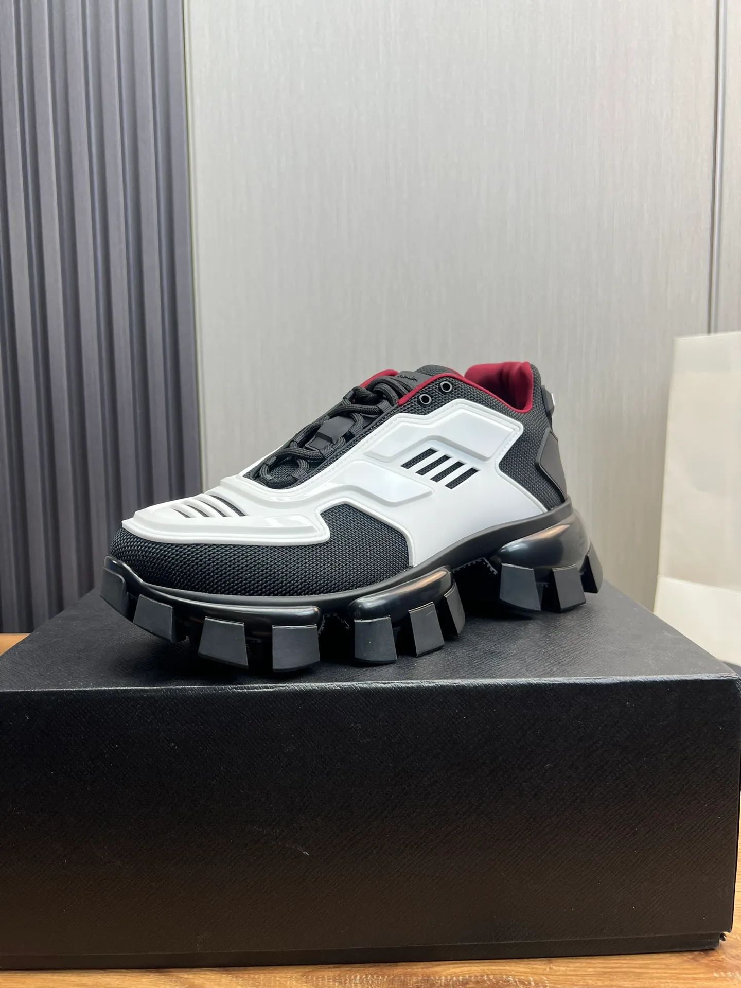 Men's shoes 💰620💰 [PRADA] Popular thick-soled shoes for couples 👩‍❤️‍👨 Available all year round ✔️Official website synchronization Original fly-knit film fabric + cowhide lining, 1⃣️ to 1⃣️ replica, original sole, 36-45 (45 made to order, non-refundable)